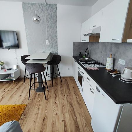 Apartman Emy Karlovac Eksteriør bilde