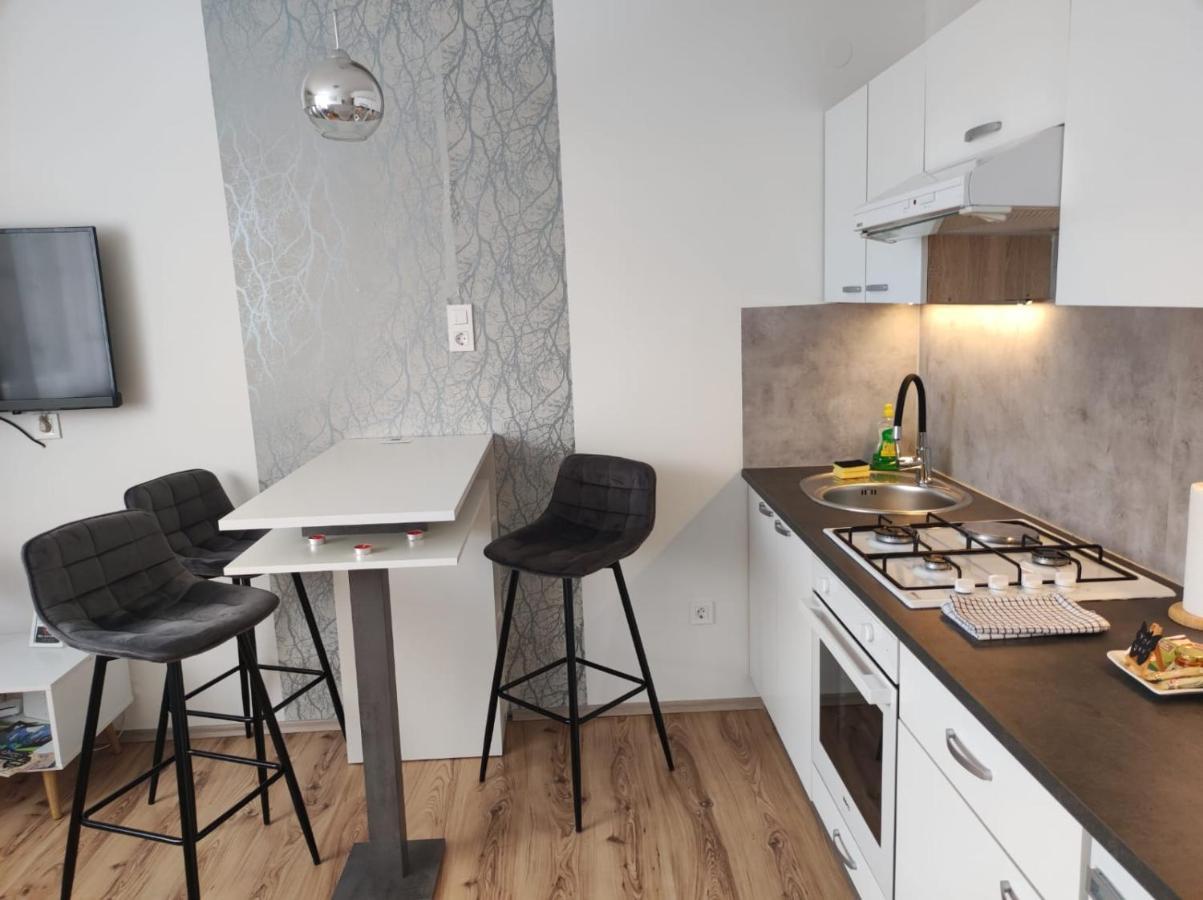 Apartman Emy Karlovac Eksteriør bilde