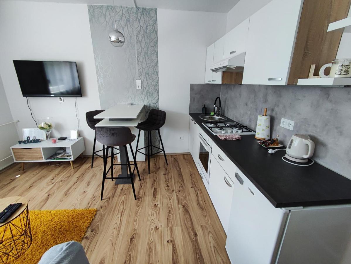 Apartman Emy Karlovac Eksteriør bilde