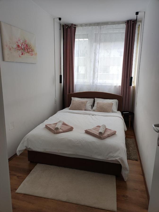 Apartman Emy Karlovac Eksteriør bilde